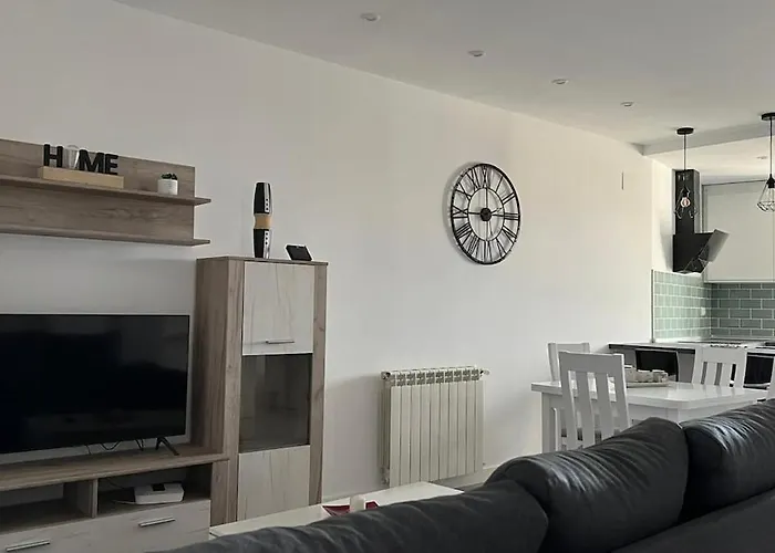 Nuevo Casco Antiguo Apartment